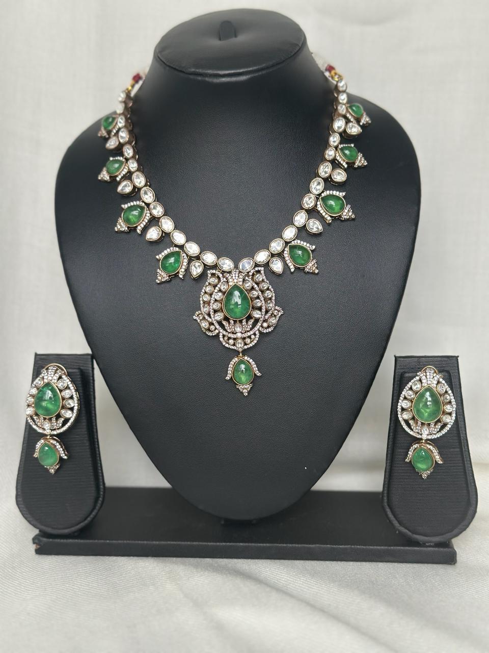 Necklace with Ear rings